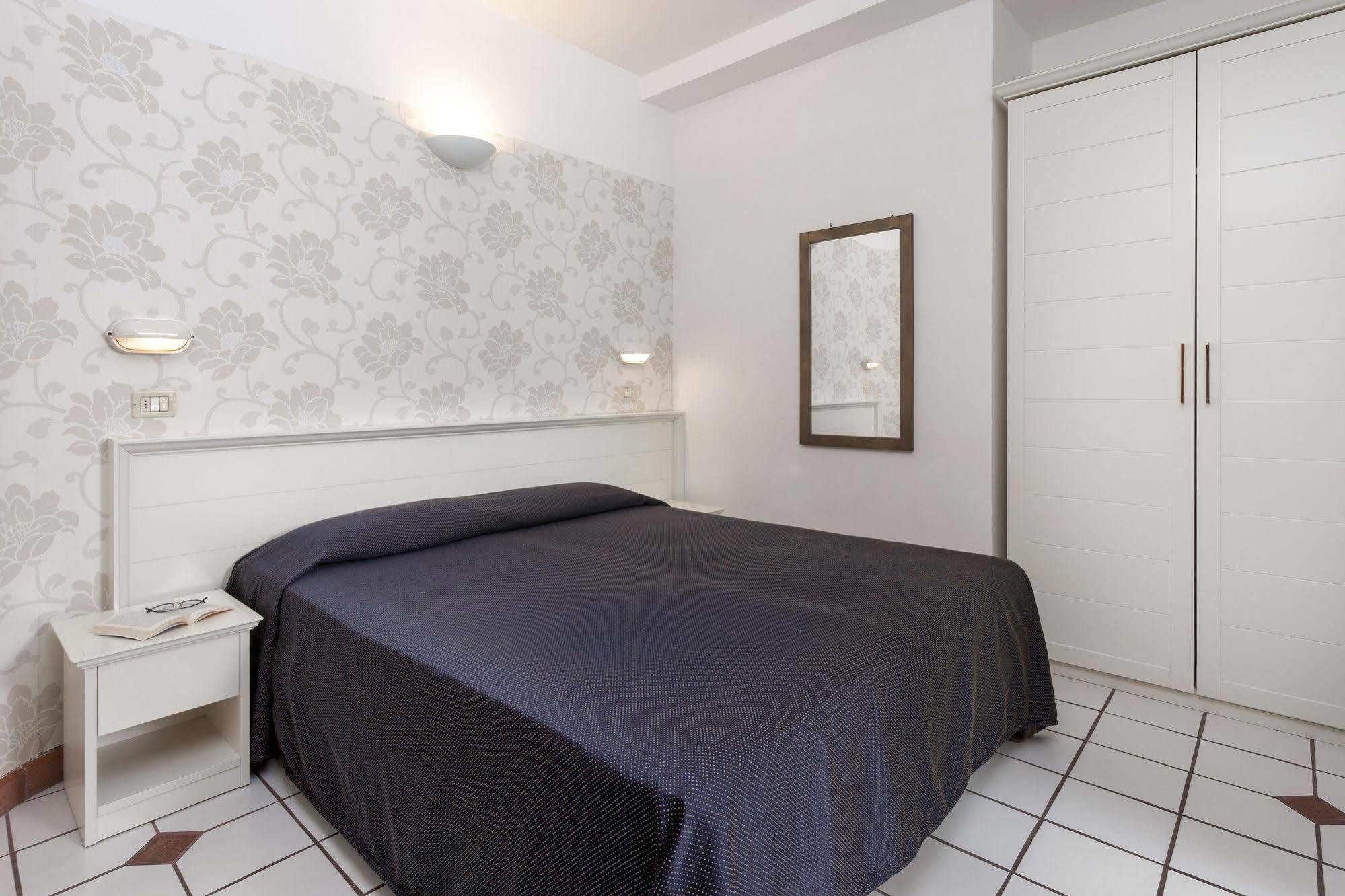 Residenza Villa Lidia Ричоне Екстериор снимка