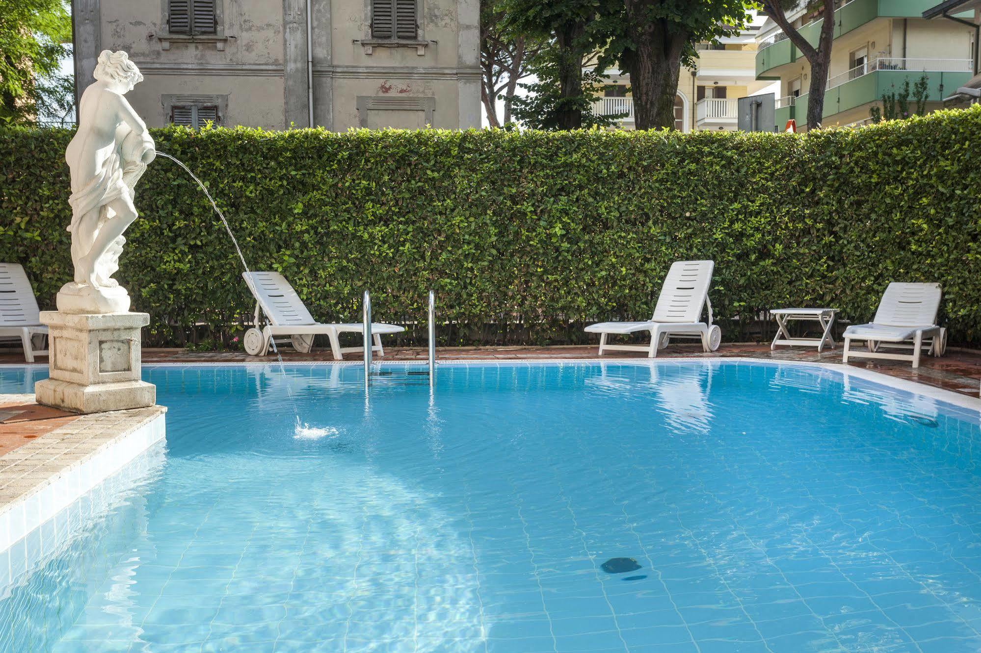 Residenza Villa Lidia Ричоне Екстериор снимка